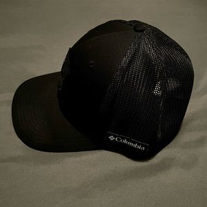 ✨Columbia Flex Fit Hat✨